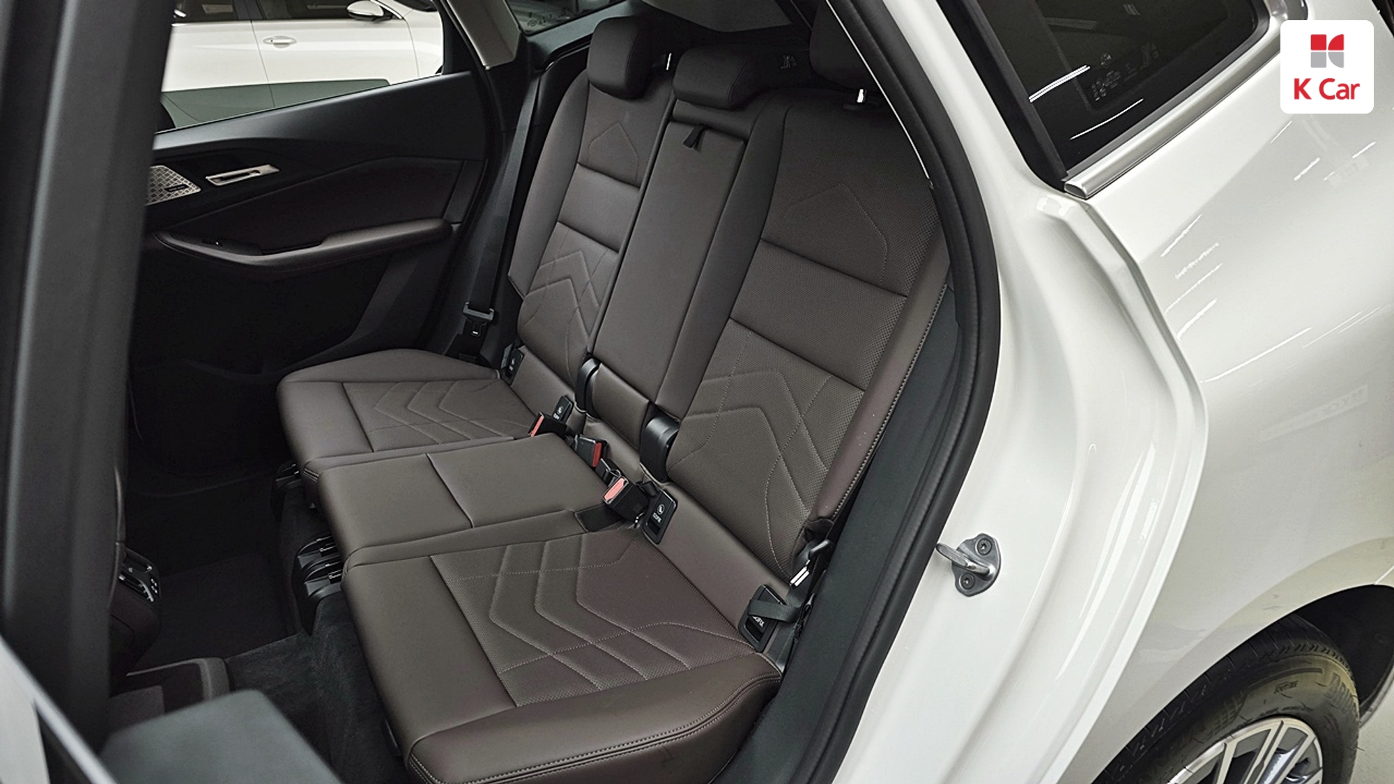 BMW 2 (U06) 220i, миниатюра 8