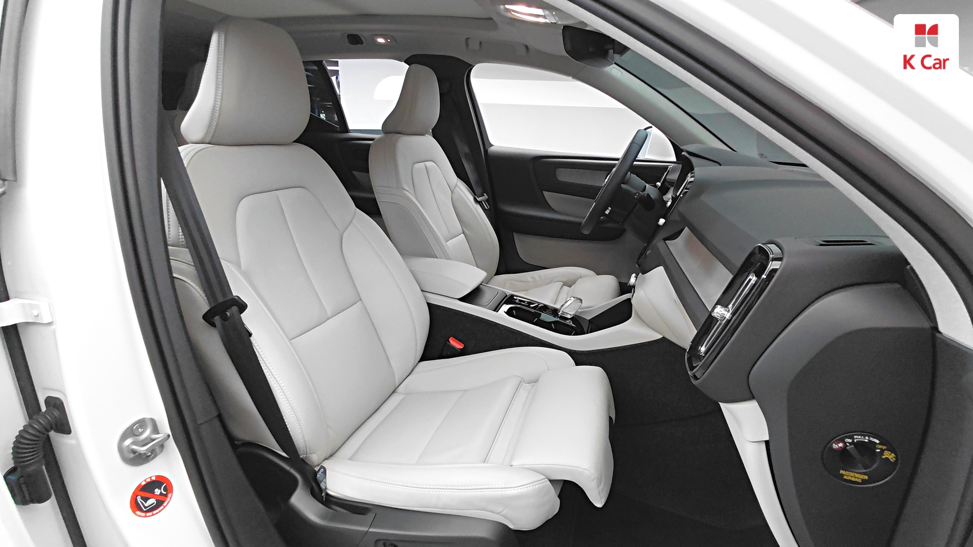 Volvo XC40 B4, миниатюра 10