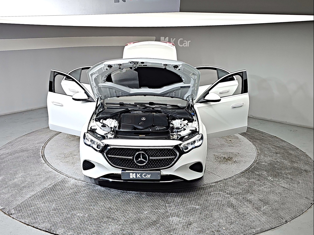 Mercedes-Benz E-Class W214 Petrol 2.0 — 5