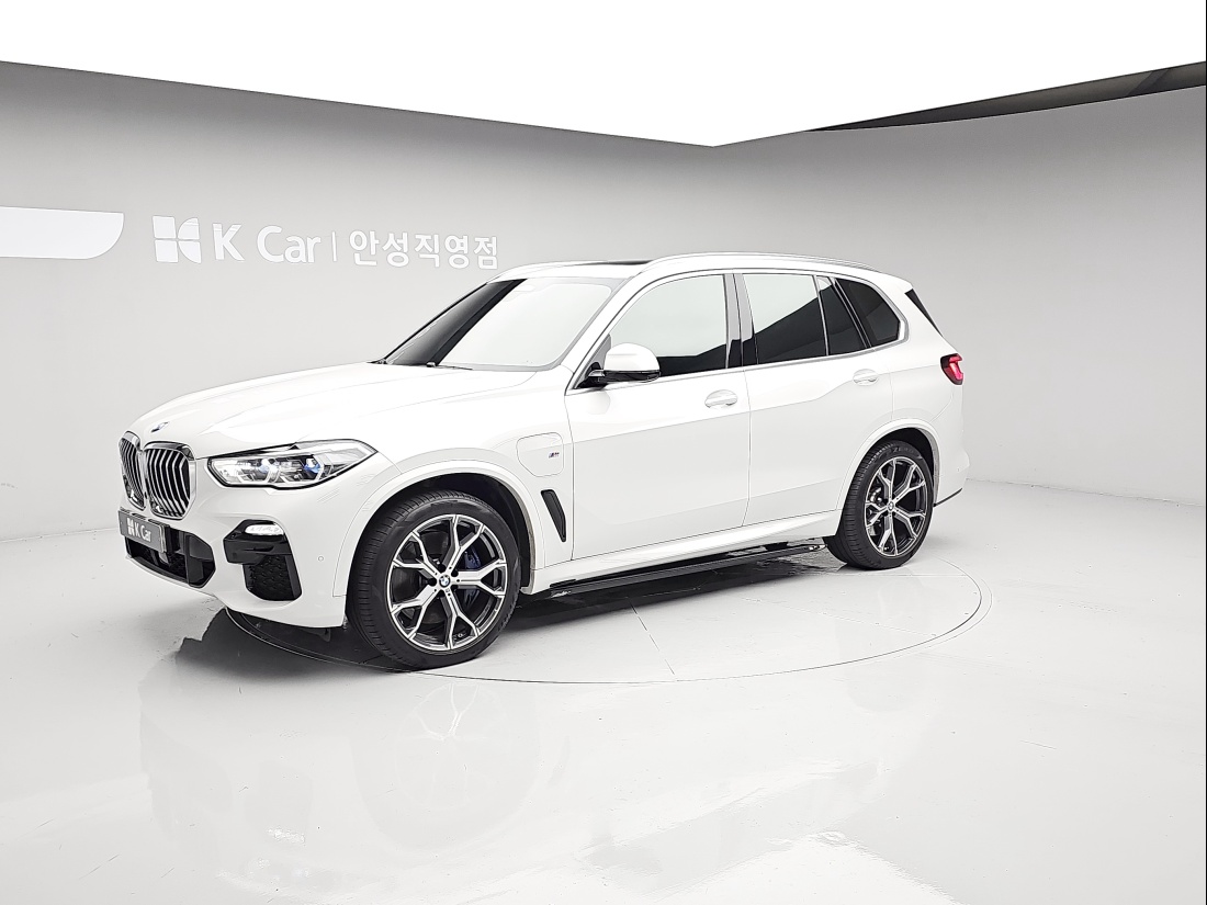 BMW X5 Petrol+Electric 4WD