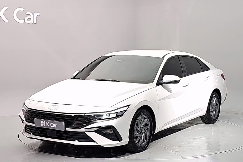 Hyundai Avante (CN7) бензин 1.6 Modern