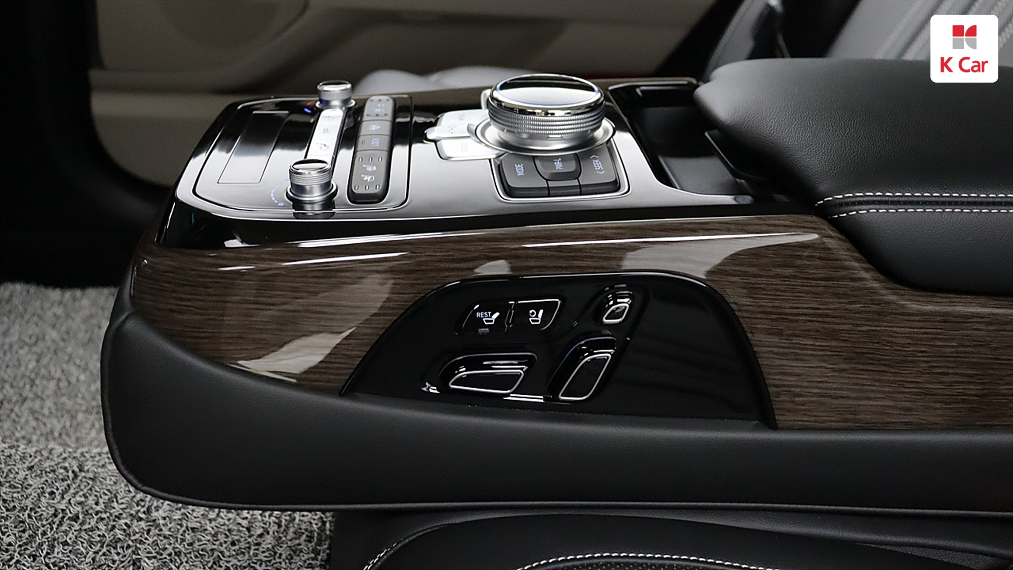 Genesis G90 бензин 4WD 3.8 Premium, миниатюра 29