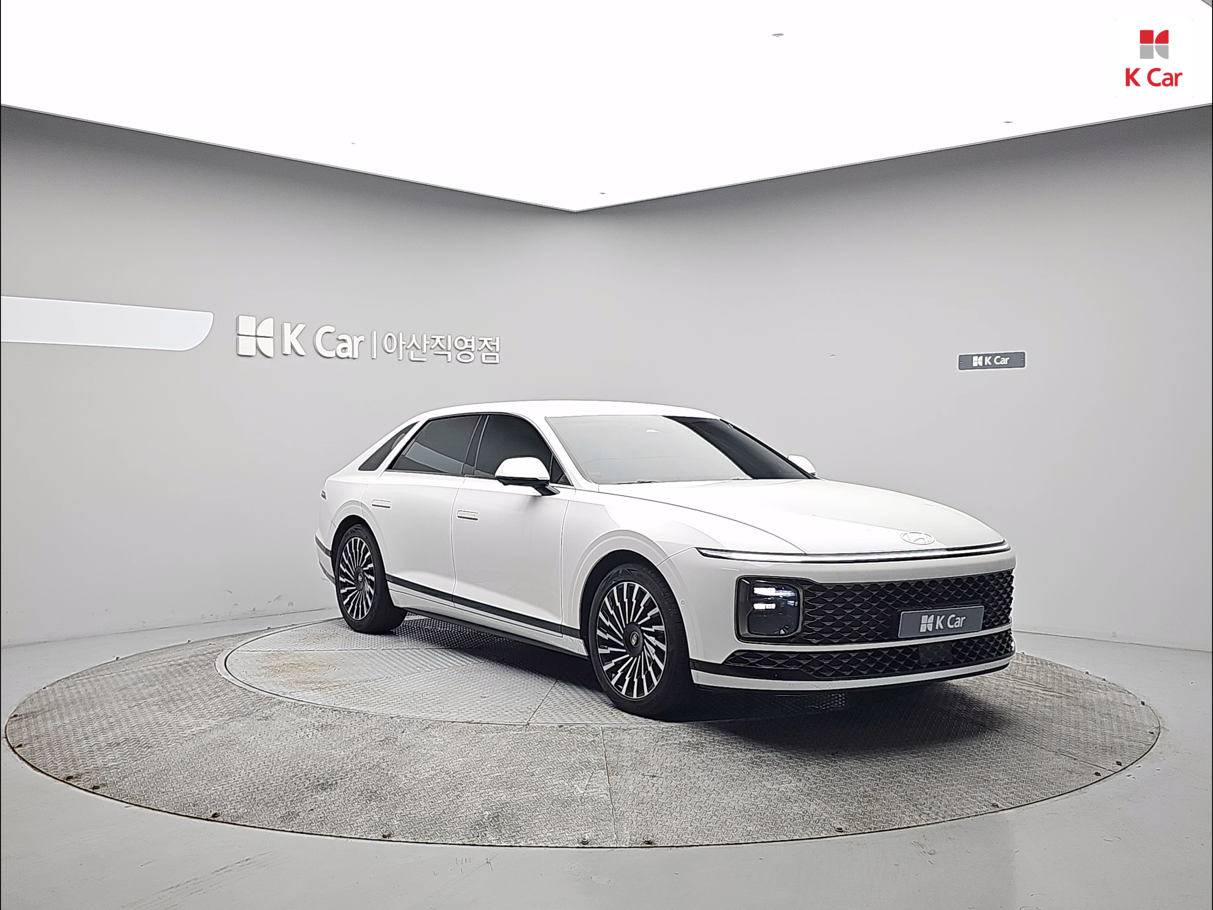HYUNDAI The All New Grandeur Hybrid 1.6 Hybrid