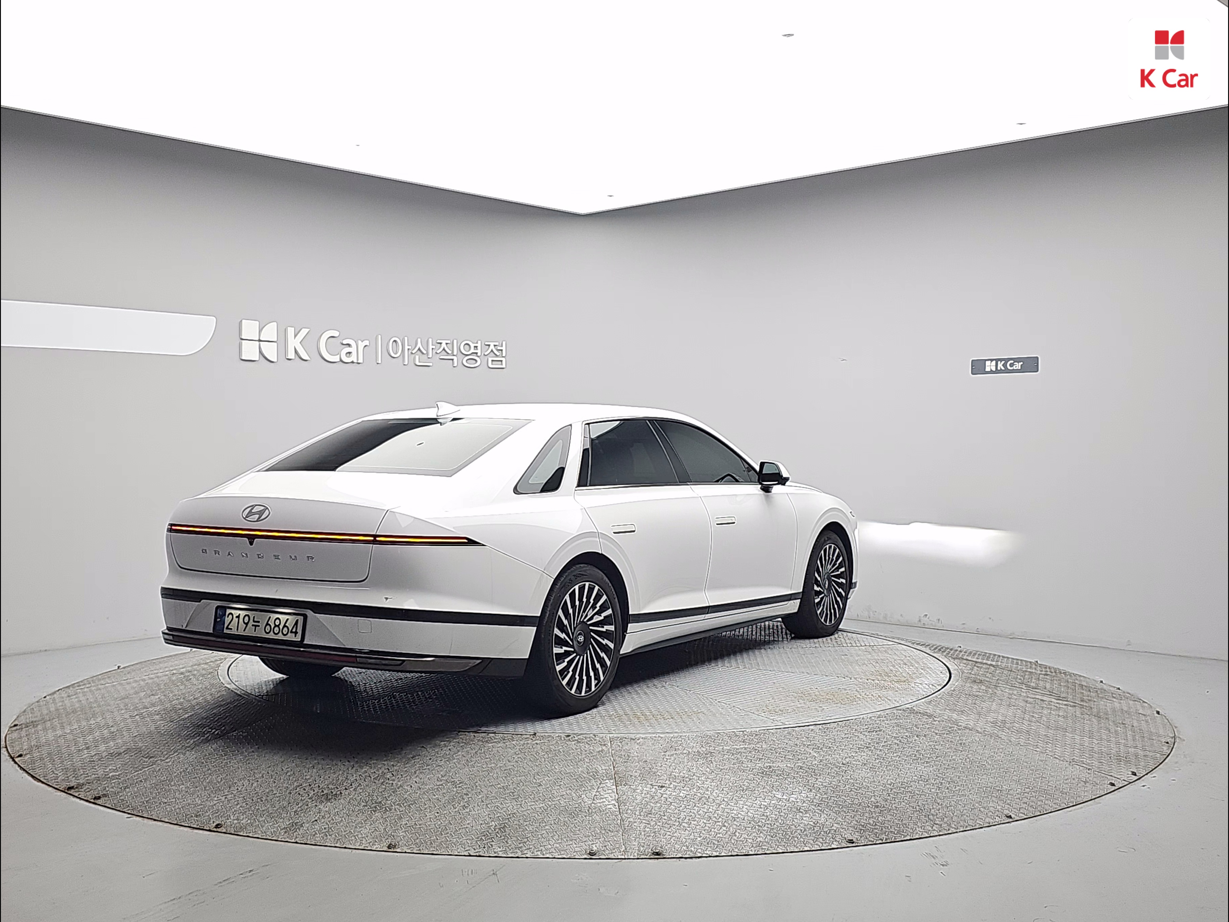 HYUNDAI The All New Grandeur Hybrid 1.6 Hybrid