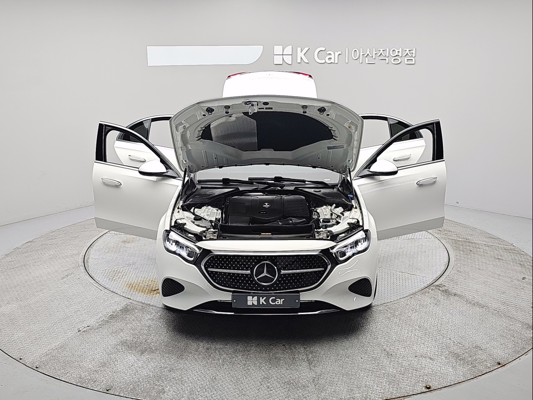 Mercedes-Benz E-Class W214 Petrol 2.0 — 5