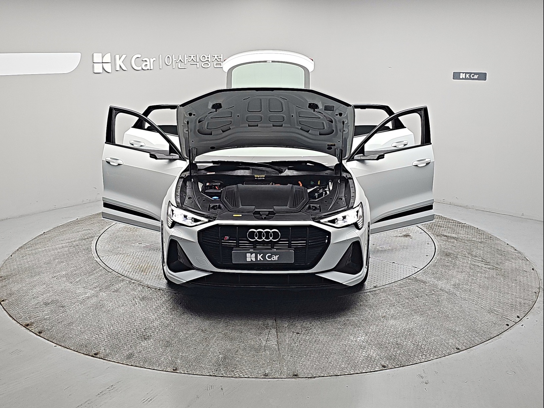Audi e-tron S Sportback — 5