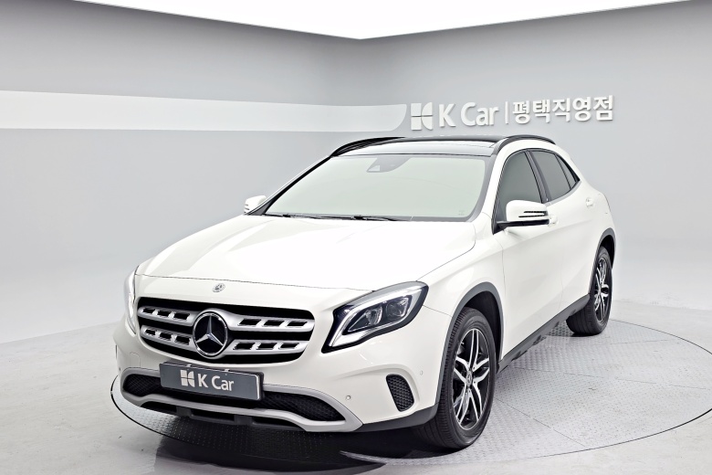 Mercedes-Benz GLA-Class