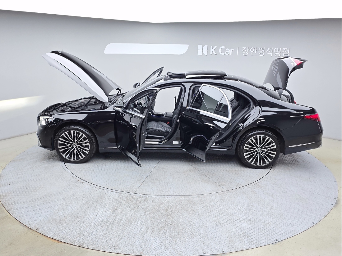 Mercedes-Benz S-Class W223 Petrol 4WD — 7