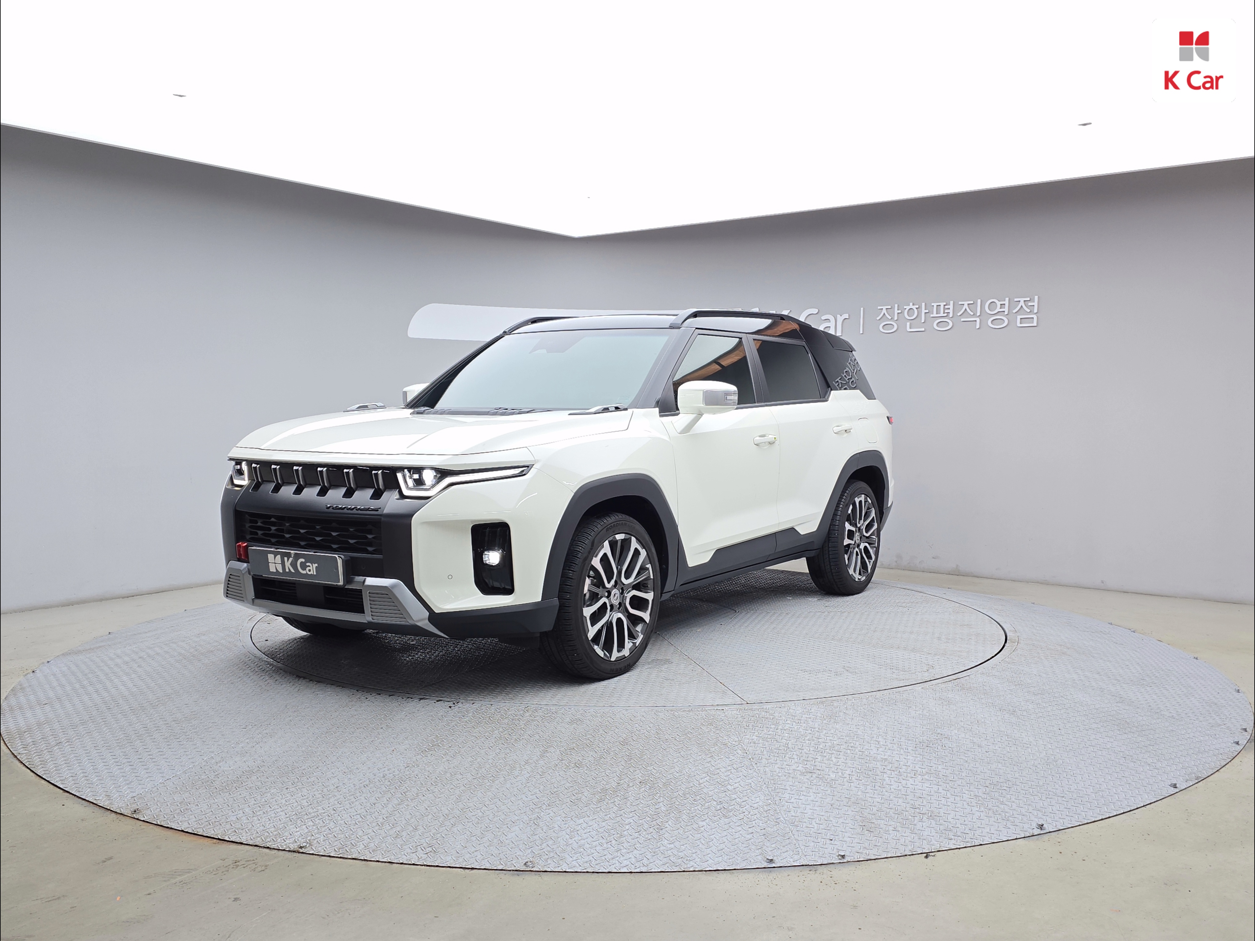 KGM 토레스 가솔린 1.5 2WD T7