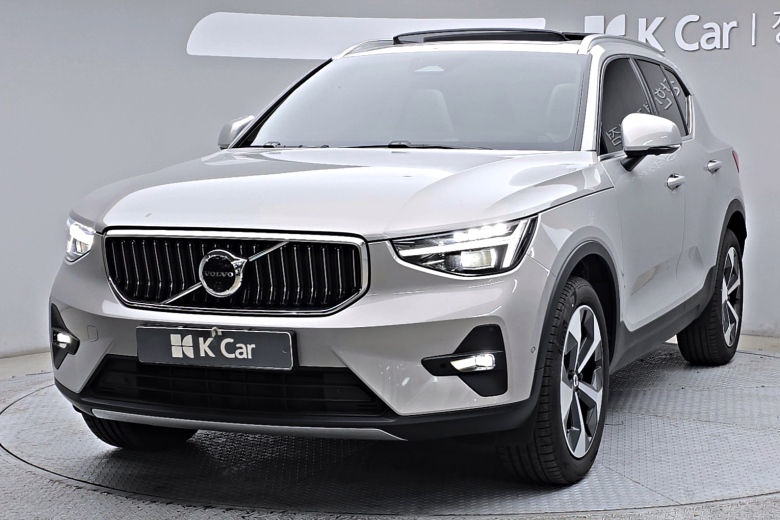 فولفو XC40