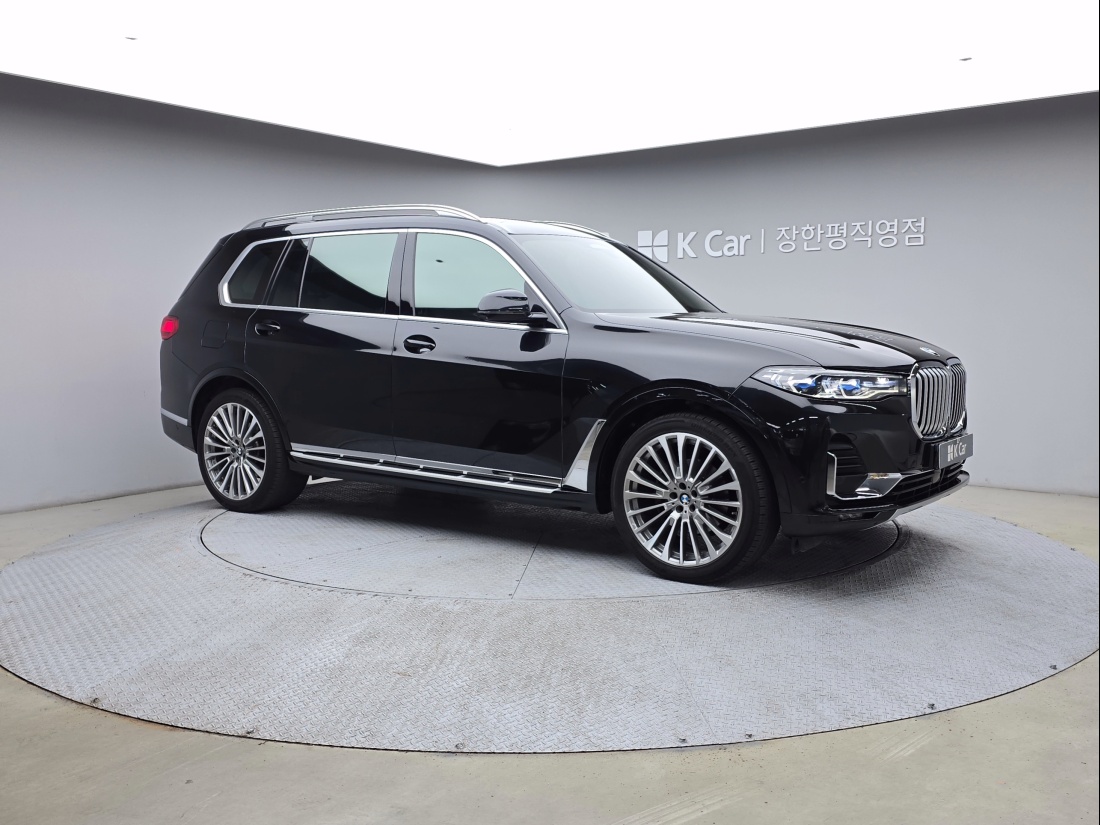 BMW X7 Petrol 4WD — 2