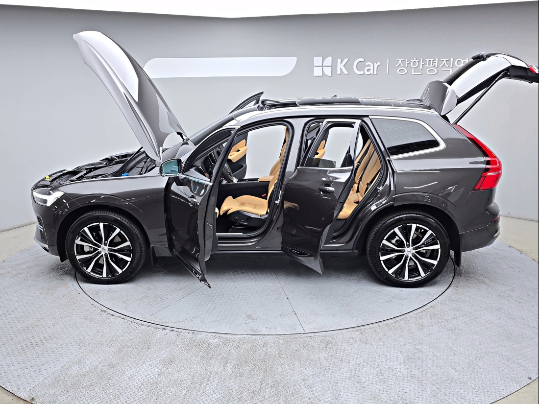 Volvo XC60 2nd gen B6 — 7