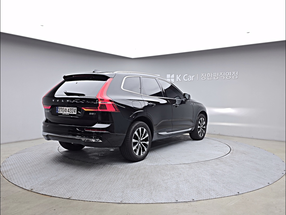 Volvo XC60 2nd gen B5 Ultimate — 4