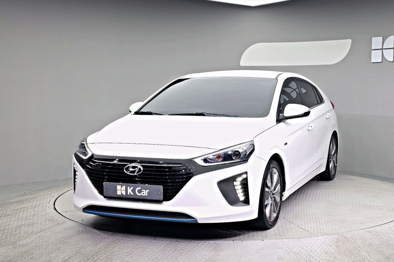 Hyundai Ioniq