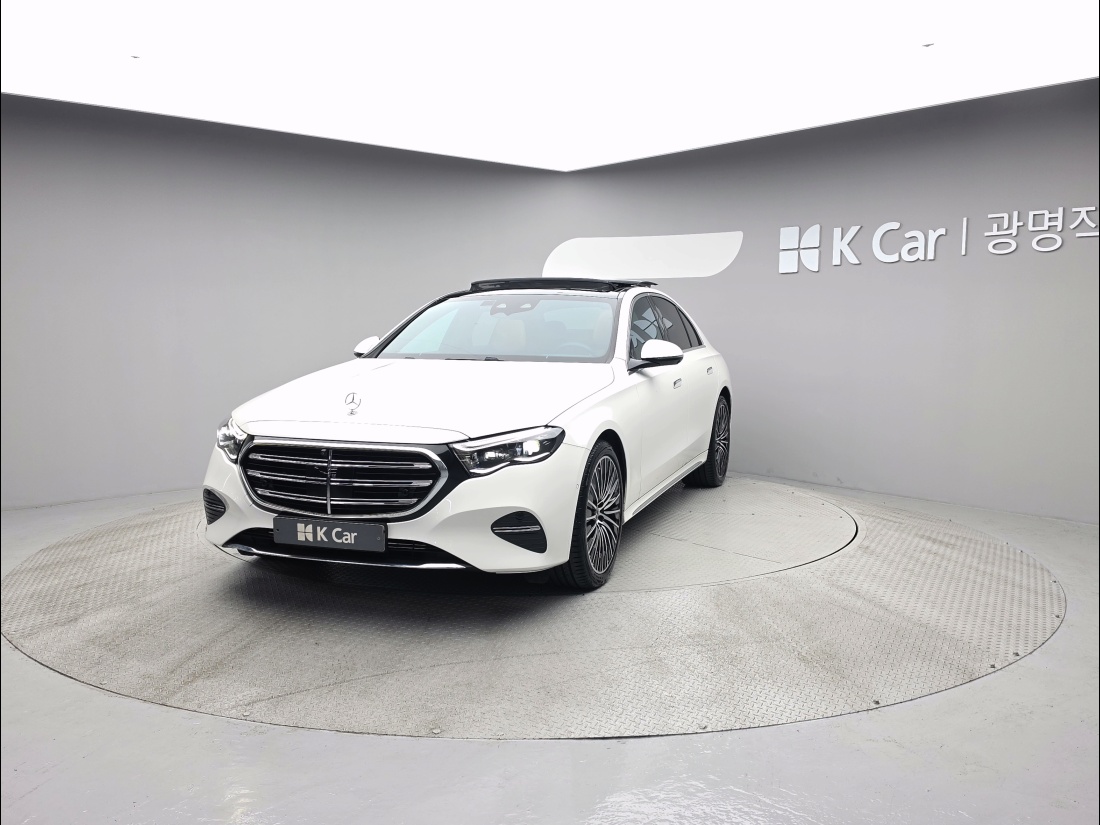 Mercedes-Benz E-Class W214 360°
