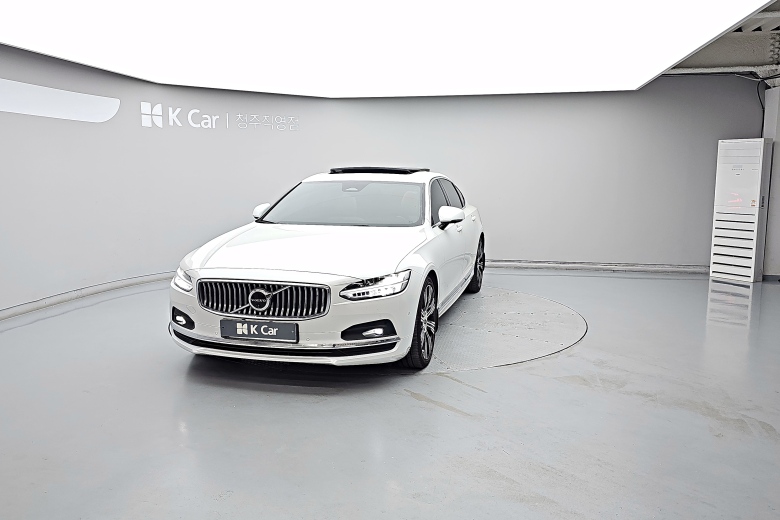 فولفو S90