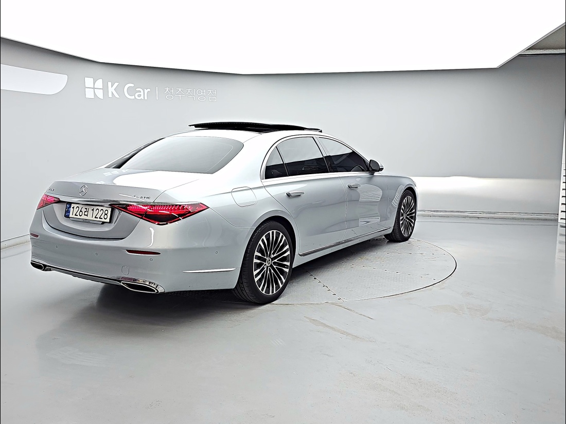 Mercedes-Benz S-Class W223 Petrol 4WD — 4