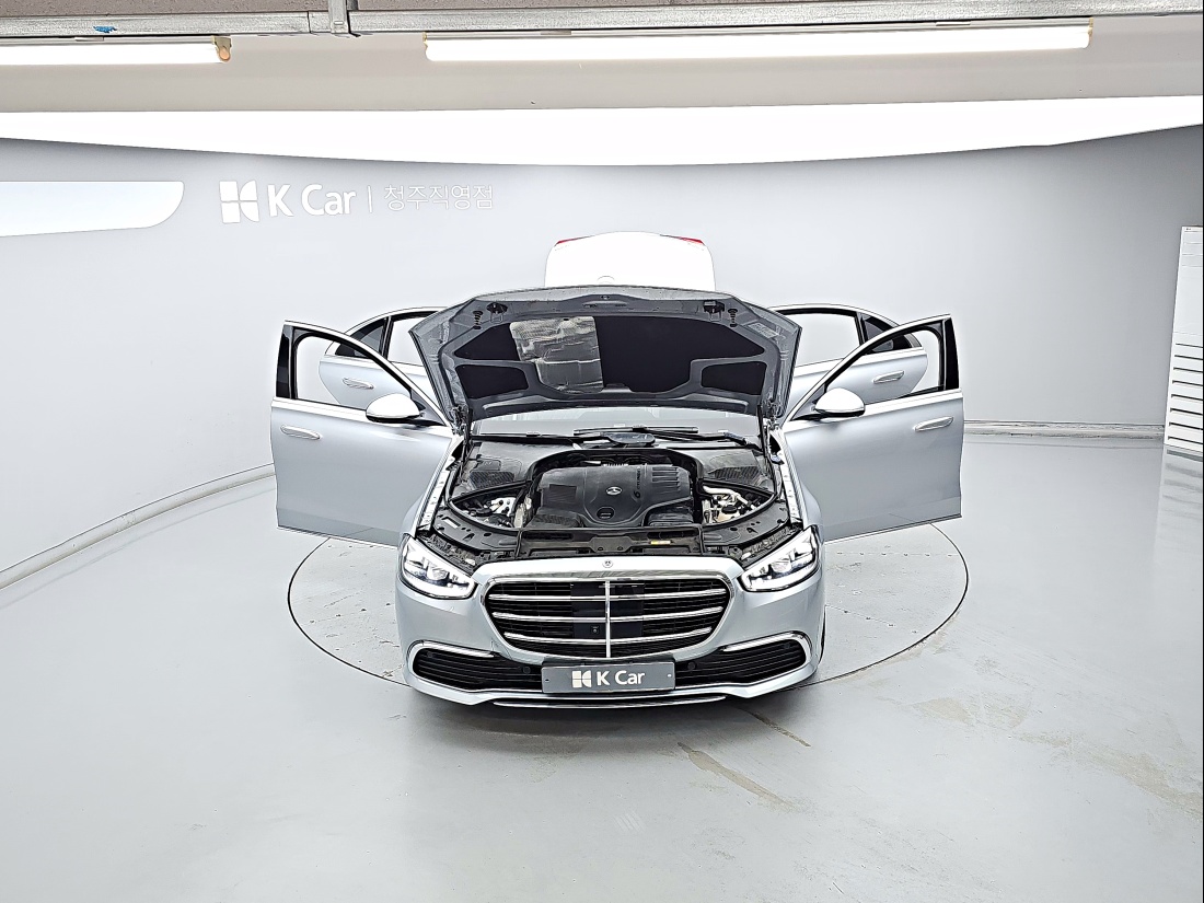 Mercedes-Benz S-Class W223 Petrol 4WD — 5