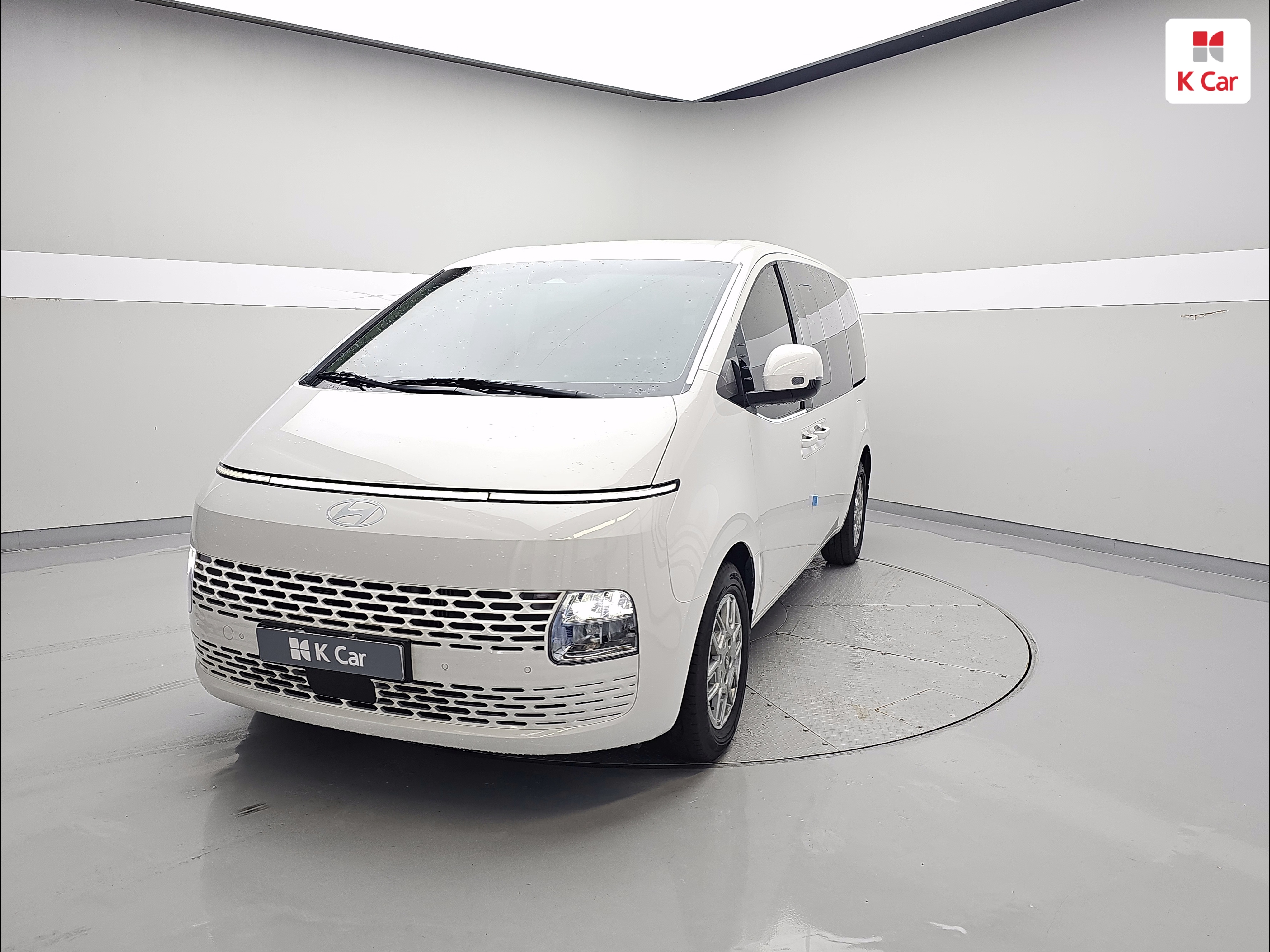 HYUNDAI Staria Hybrid 1.6 Hybrid Electric Vehicle Cargo 5-Seater