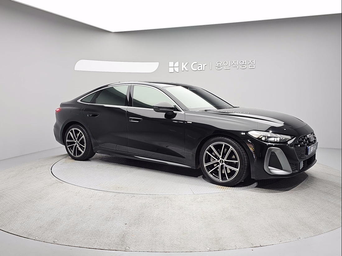 Audi A5 Petrol 2.0 — 2