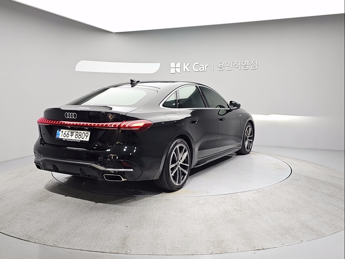 Audi A5 Petrol 2.0 — 4