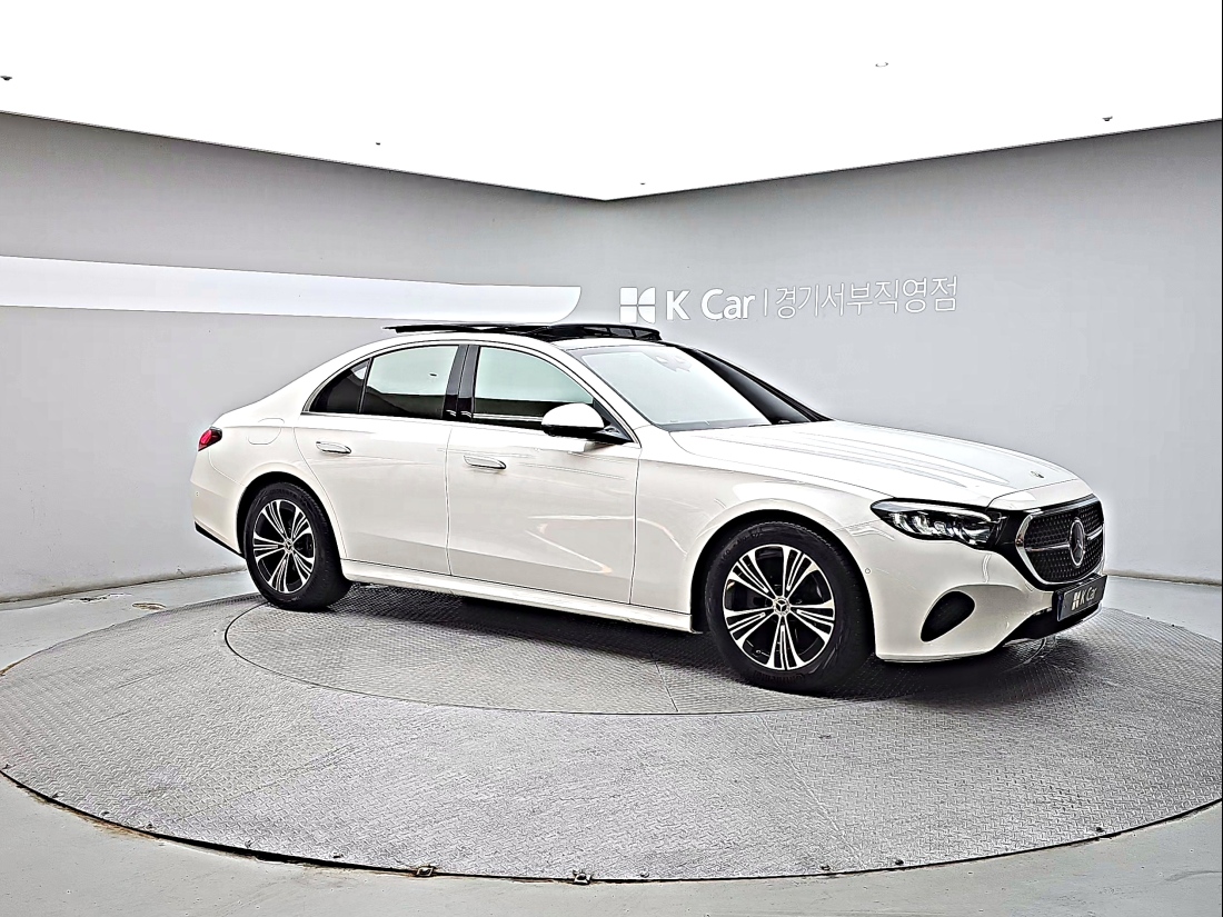 Mercedes-Benz E-Class W214 Petrol 2.0 — 2