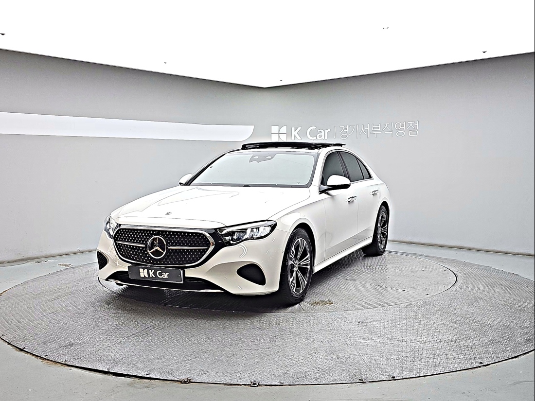 Mercedes-Benz E-Class W214 360°