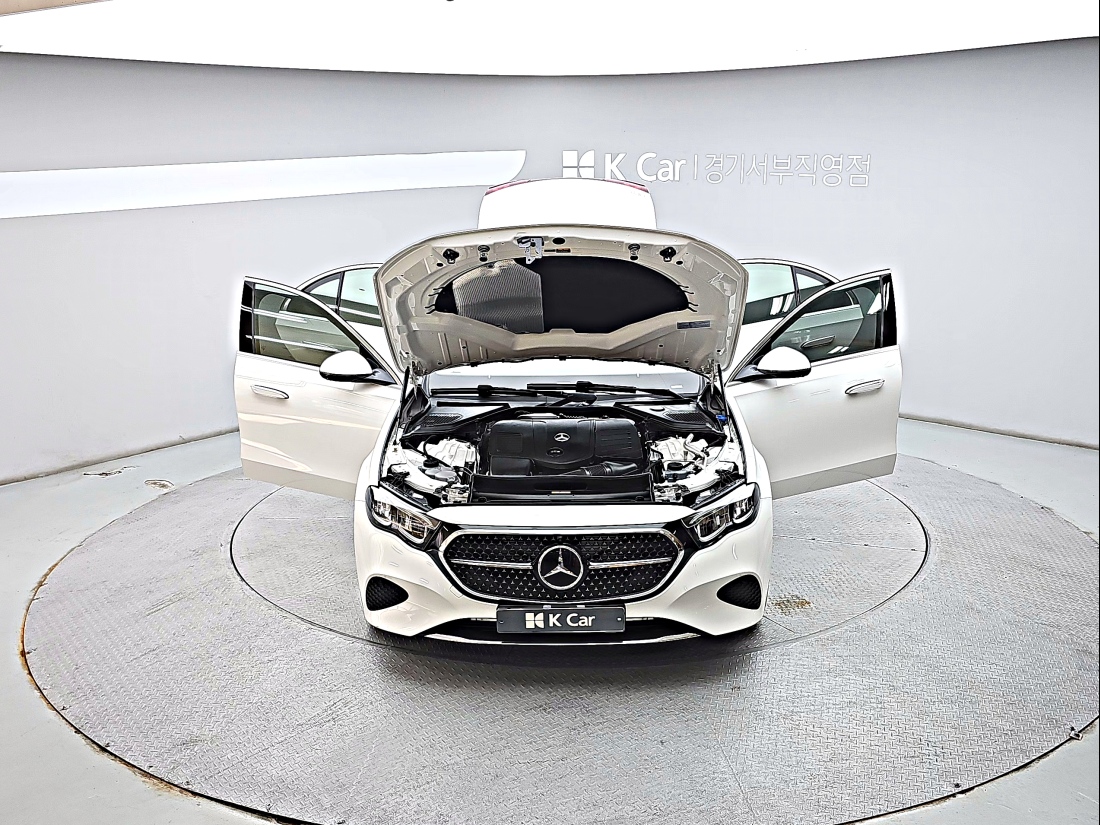 Mercedes-Benz E-Class W214 Petrol 2.0 — 5