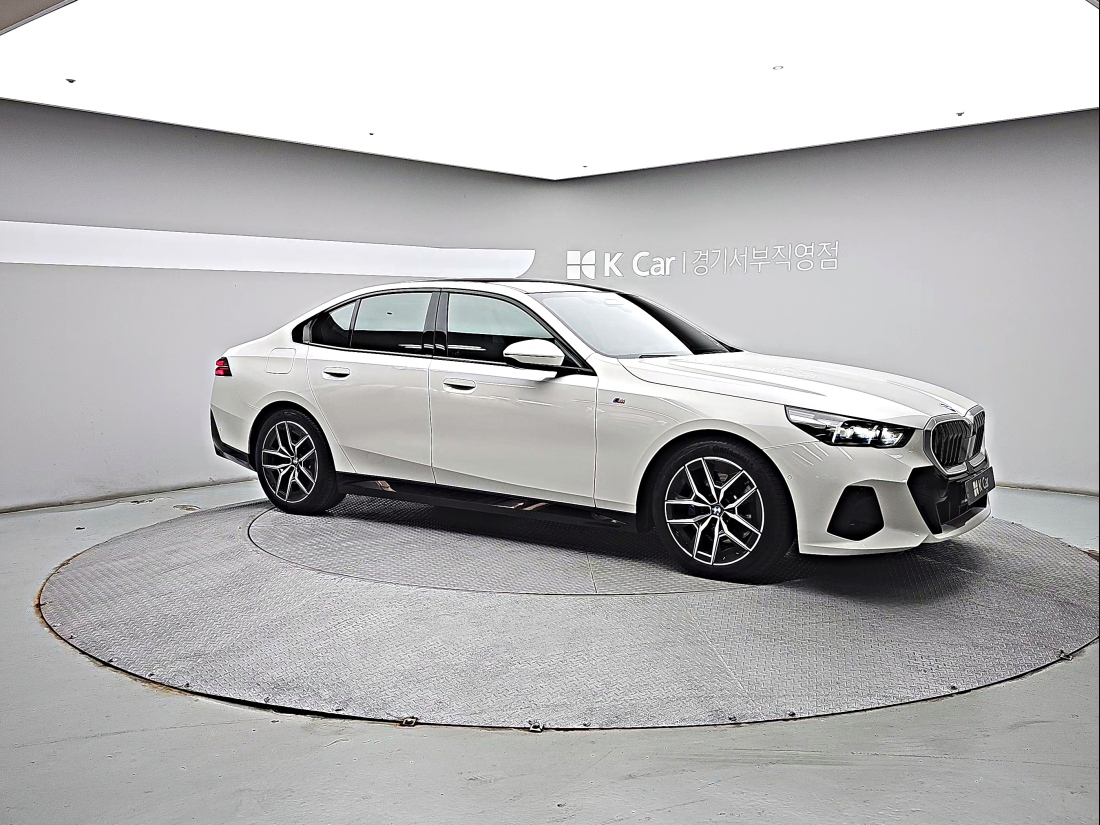 BMW 5 Series Petrol 2WD — 2