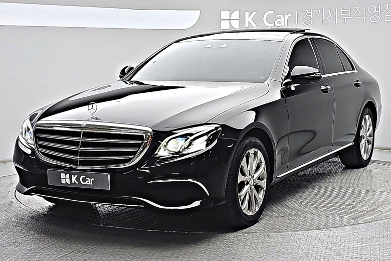 مرسيدس E-Class