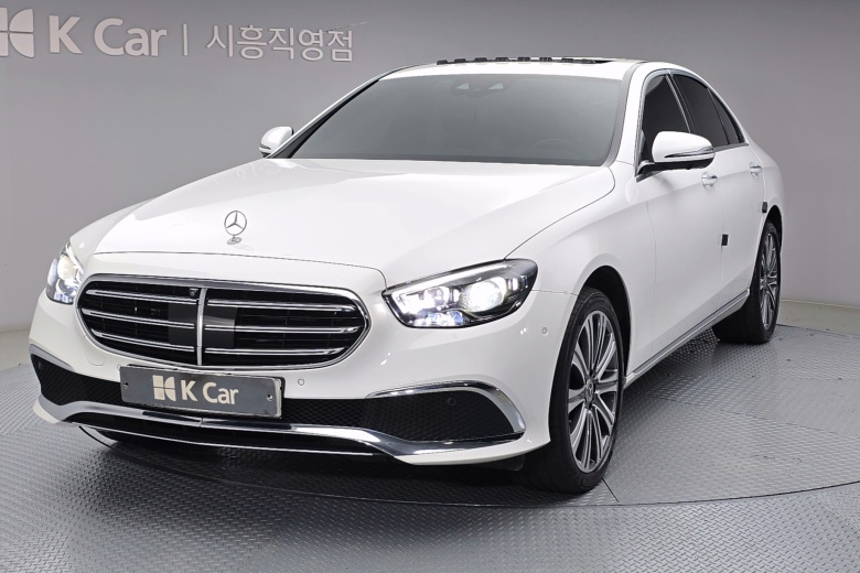 مرسيدس E-Class