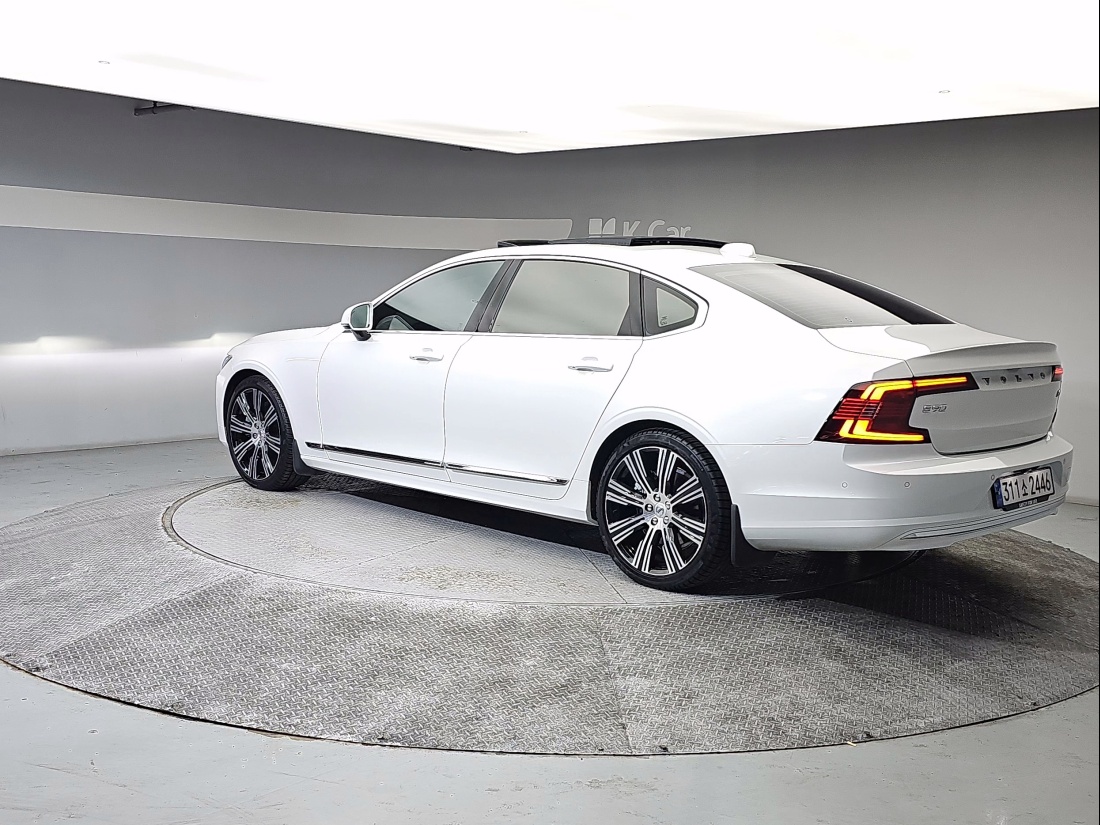 Volvo S90 B6 AWD Ultimate — 3