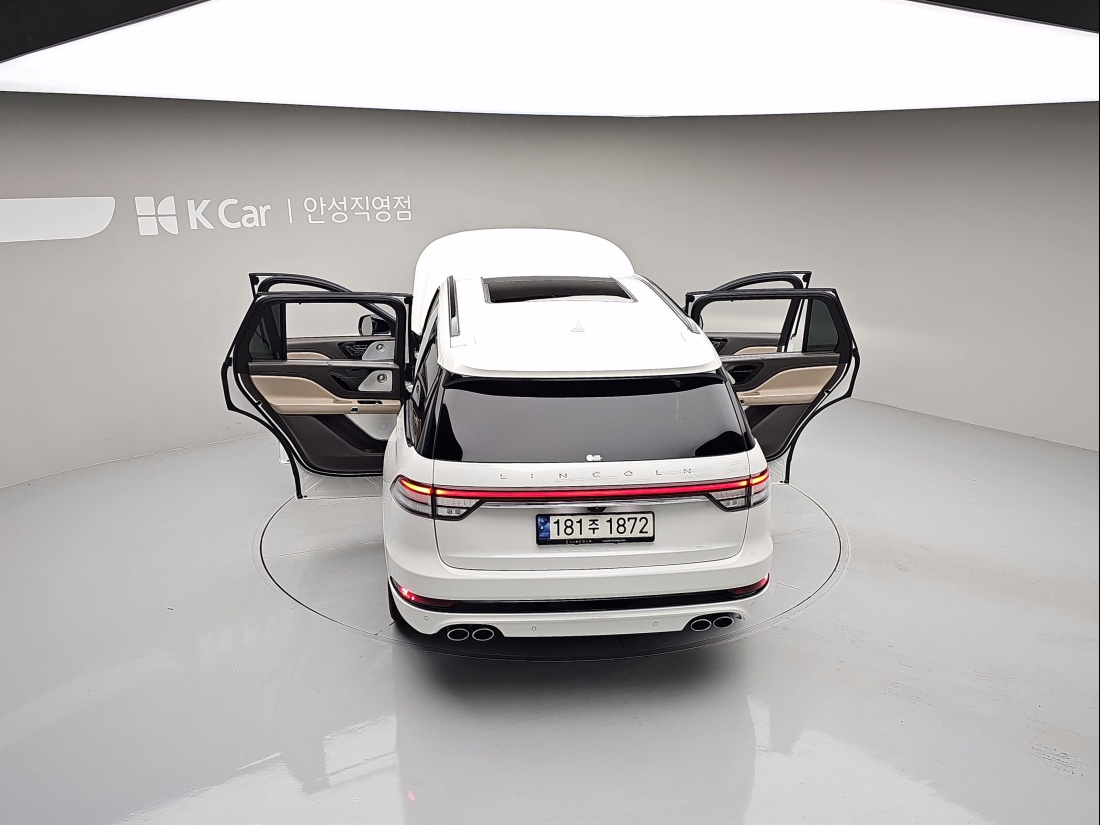 Lincoln Aviator 2nd gen Petrol 4WD — 6