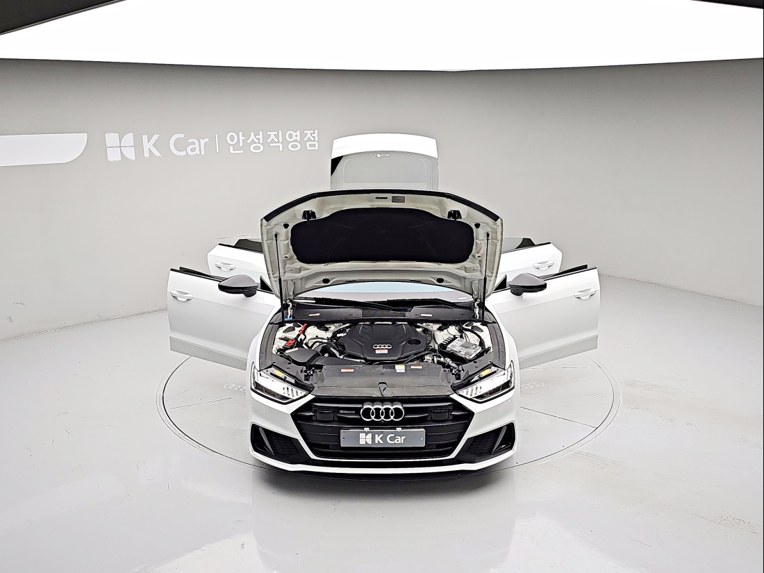 Audi A7 Petrol 4WD — 5