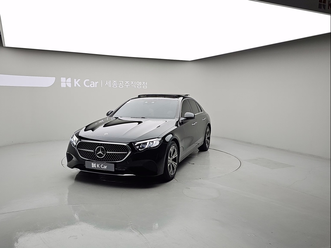 Mercedes-Benz E-Class W214 360°