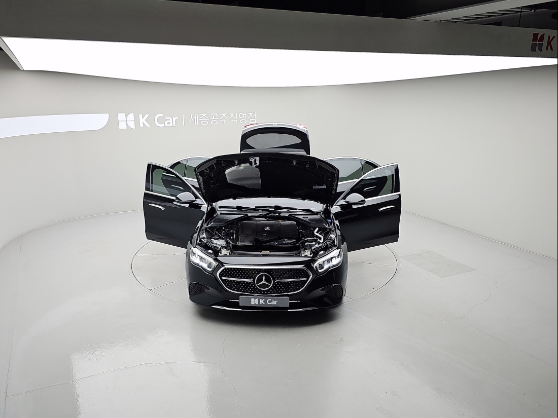 Mercedes-Benz E-Class W214 Petrol 2.0 — 5