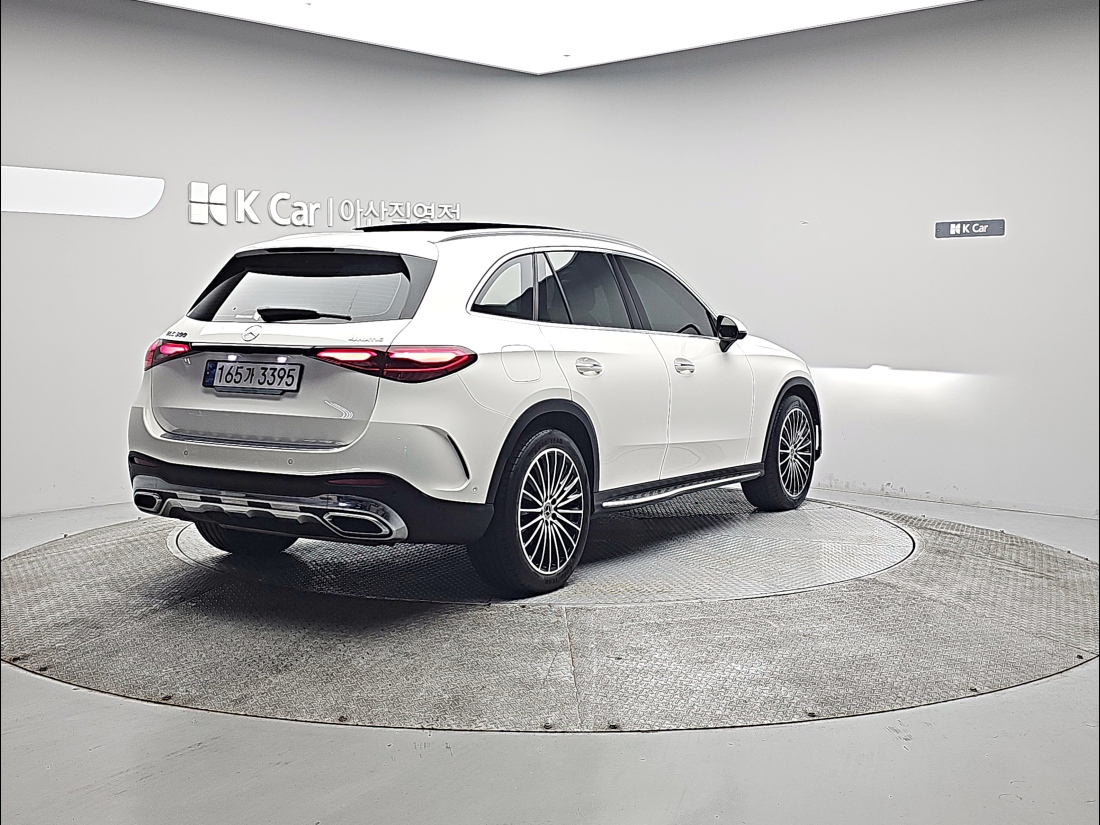 Mercedes-Benz GLC-Class X254 GLC300 4MATIC AMG Line — 4