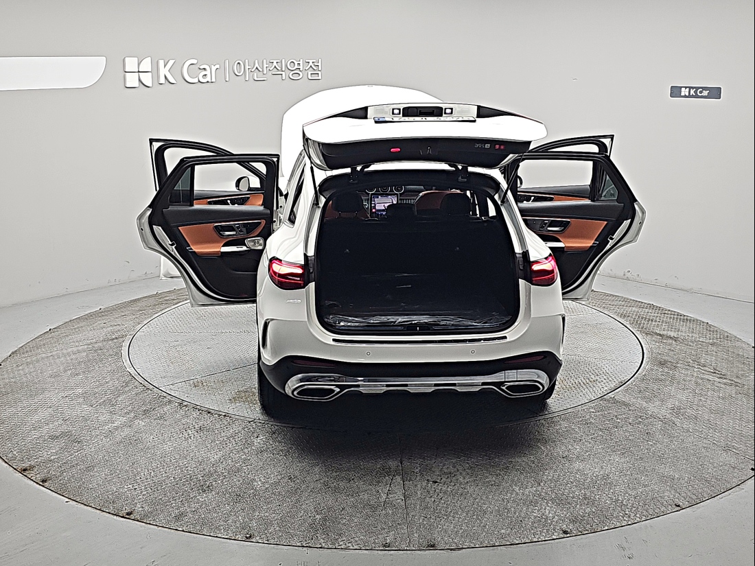 Mercedes-Benz GLC-Class X254 GLC300 4MATIC AMG Line — 6