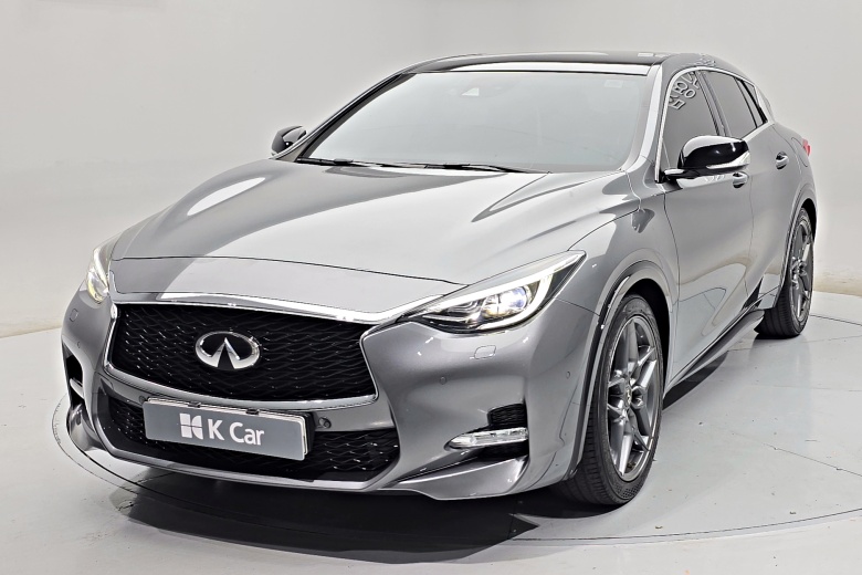 إنفينيتي Q30