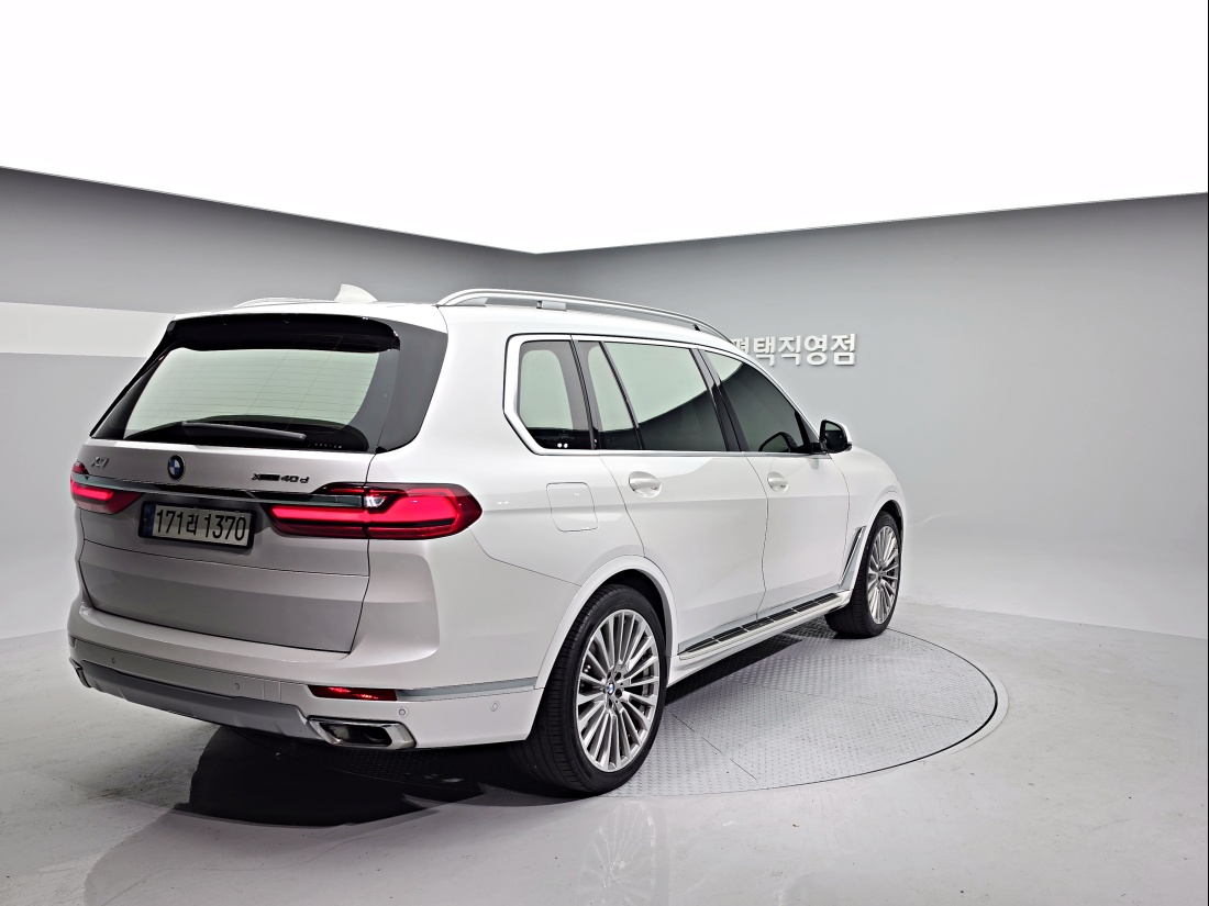BMW X7 Diesel 4WD — 4