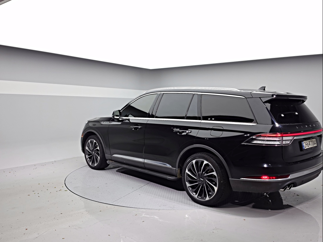 Lincoln Aviator 2nd gen Petrol 4WD — 3