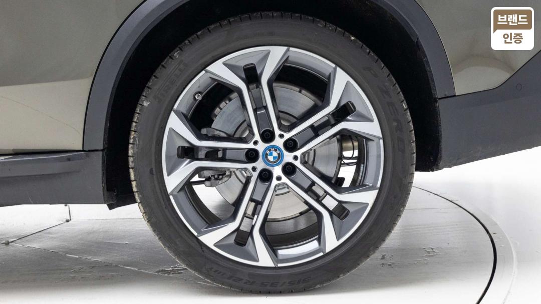 BMW X5 G05 Gasoline + Electric 4WD xDrive 50e xLine — фото 5