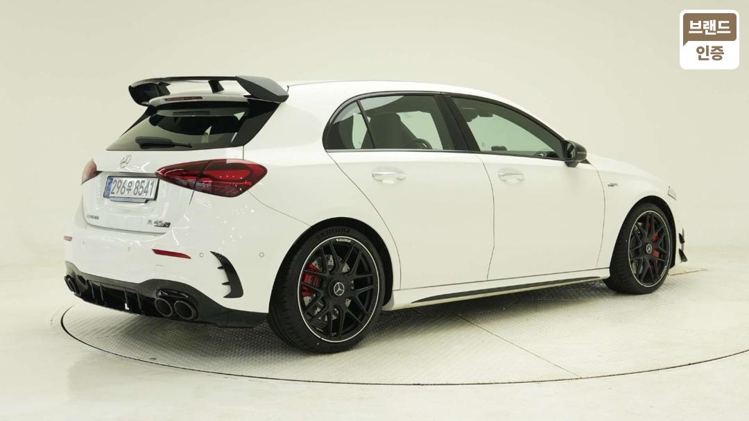 Mercedes-Benz A-Class W177 Gasoline 4WD A45 S AMG 4MATIC+ Hatchback — фото 2