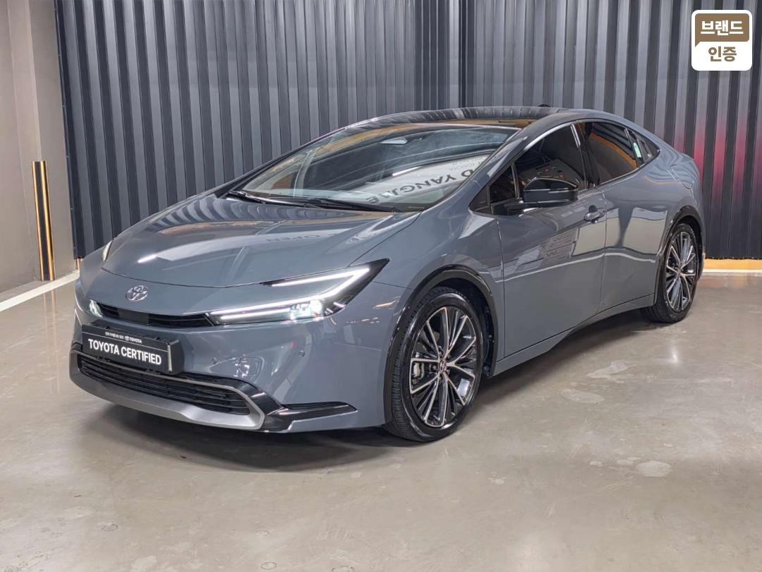 Toyota Prius Gasoline Hybrid XLE