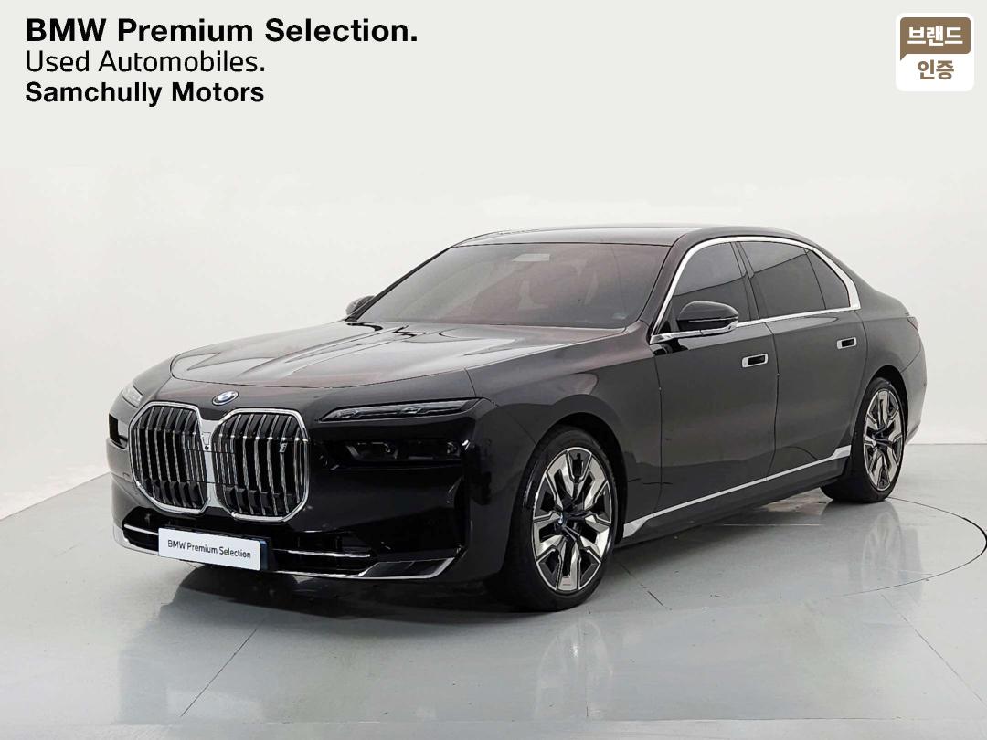 BMW i7 G70 xDrive60 Design Pure Excelence