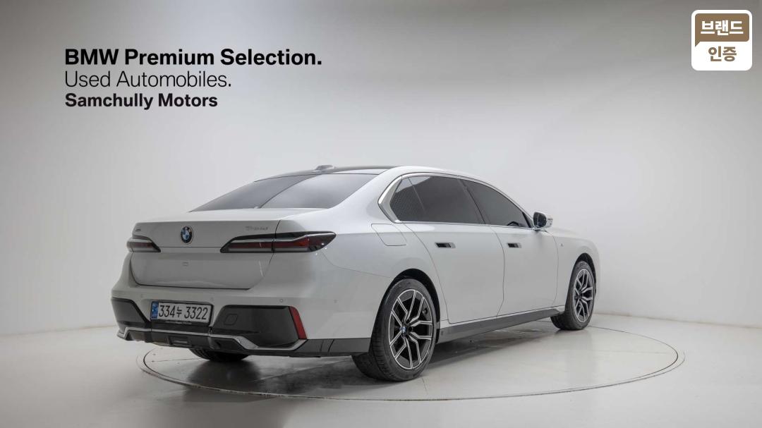 BMW 7 Series G70 Diesel 3.0 740d xDrive M Sport — фото 3