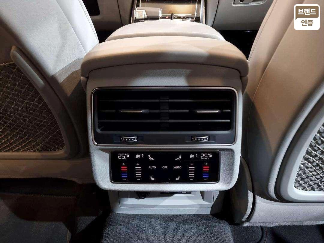 Audi Q7 4M 55 TFSI Quattro 10