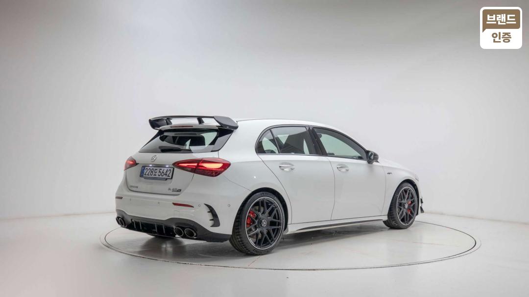 Mercedes-Benz A-Class W177 Gasoline 4WD A45 S AMG 4MATIC+ Hatchback — фото 2