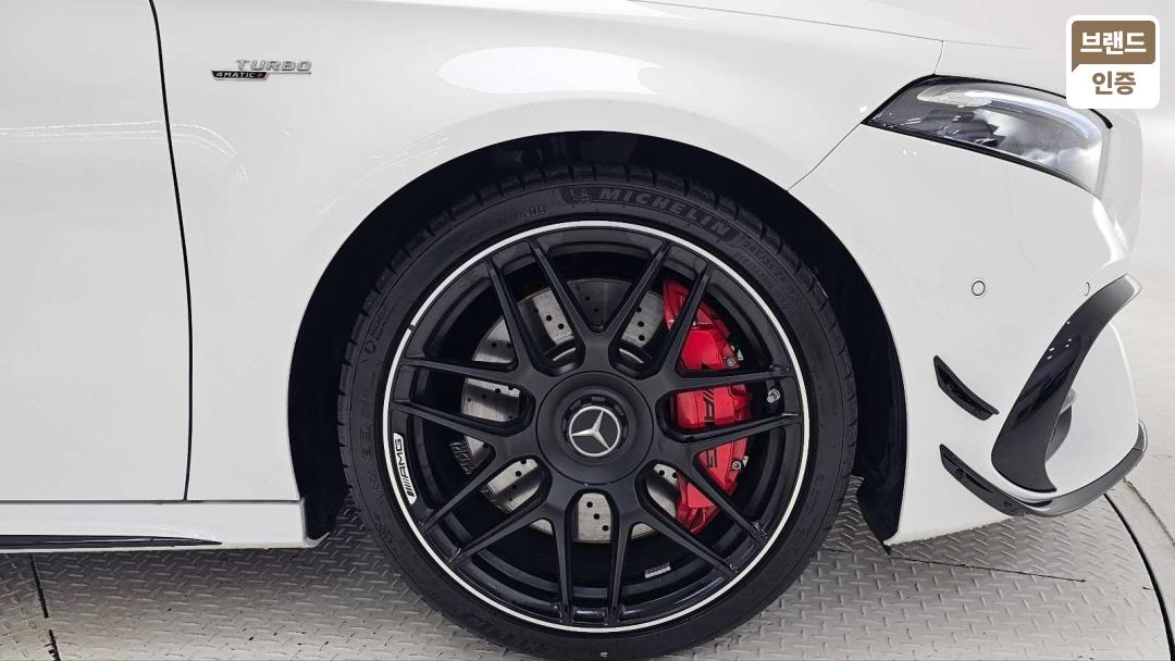 Mercedes-Benz A-Class W177 Gasoline 4WD A45 S AMG 4MATIC+ Hatchback — фото 5