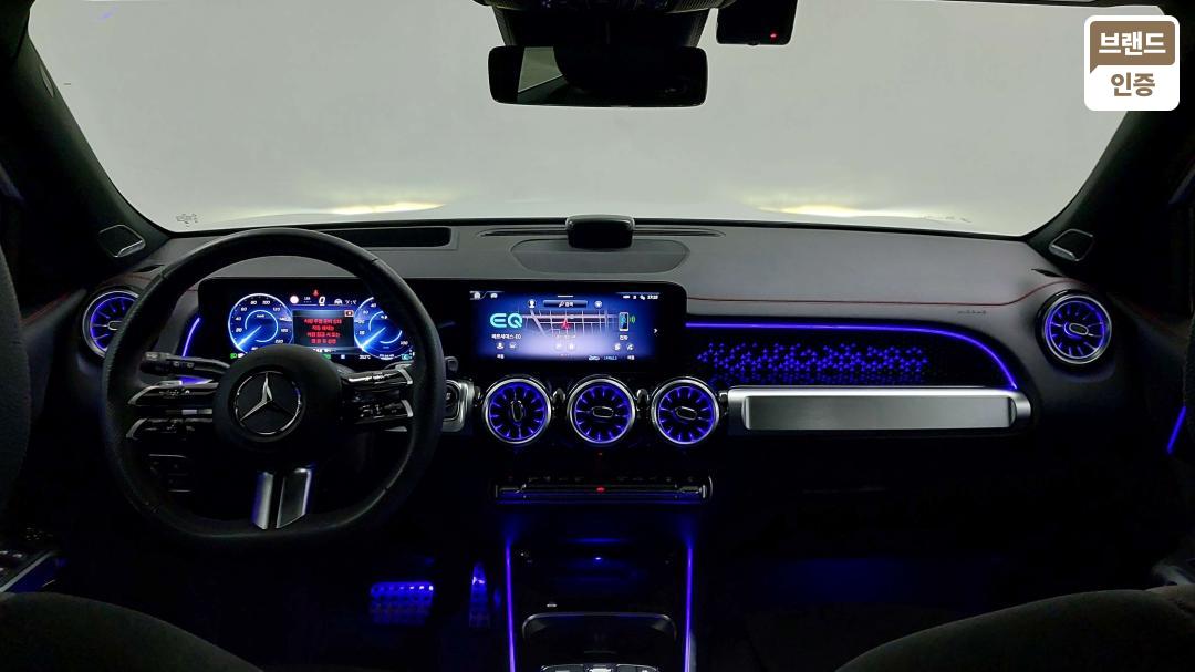 Mercedes-Benz EQB-Class X243 300 4MATIC AMG Line 8